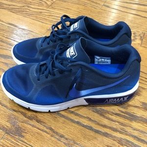 Nike Air Max Sequent